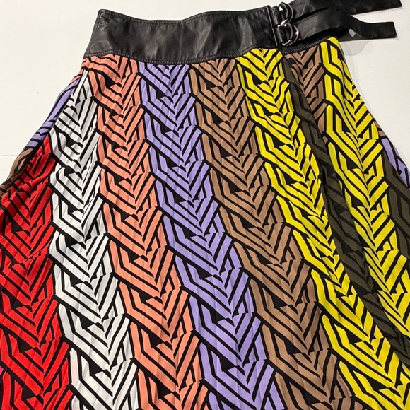 NY & C Multicolor Chevron Pattern Skirt. NWT - Picture 7 of 7
